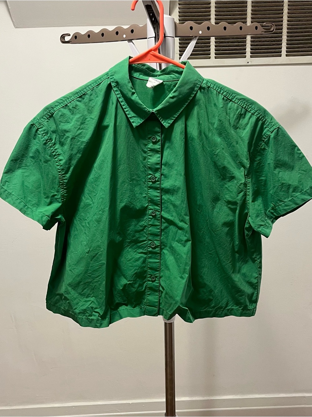 Melrose and Market Cropped Short-Sleeve Button-Up Shirt - Green size Small